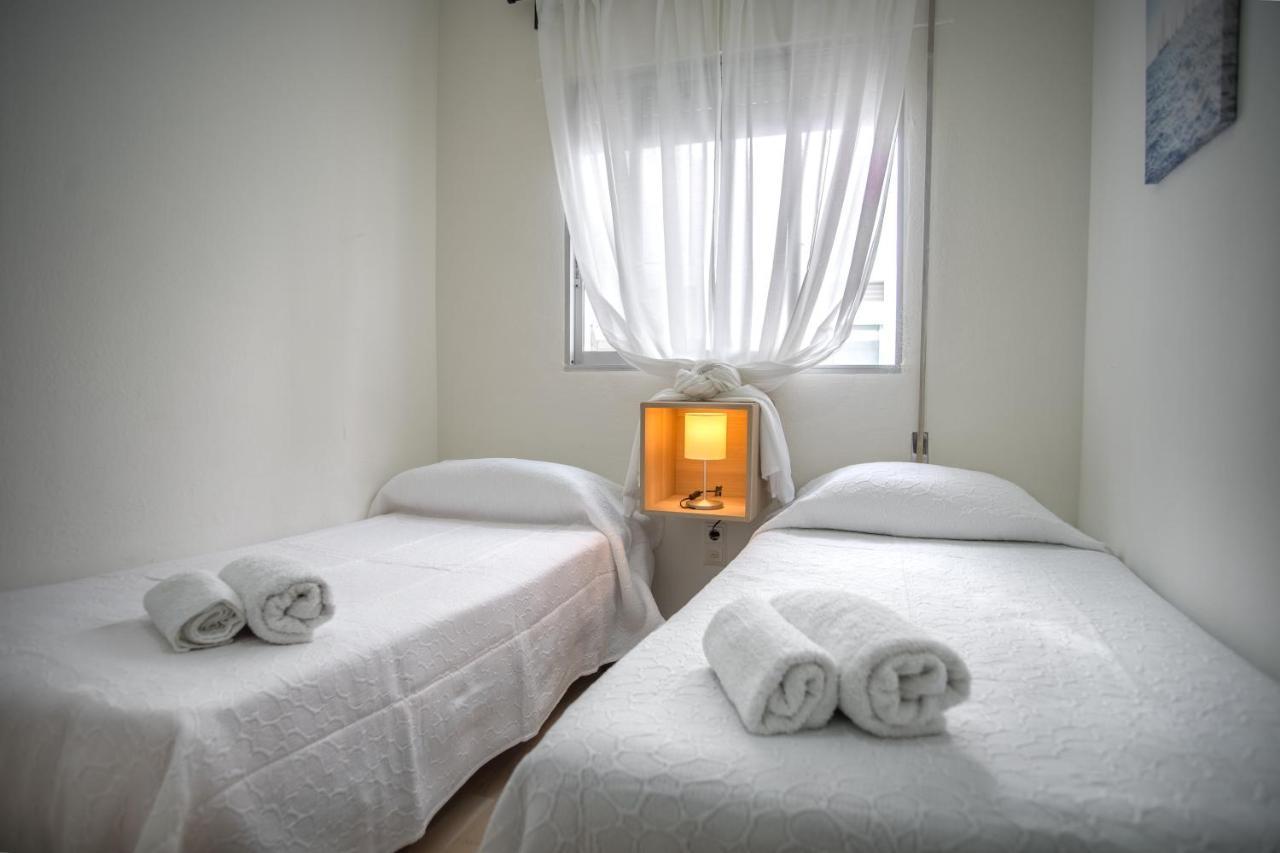 Delfin Playa Basic Ha Apartment Cádiz Eksteriør bilde