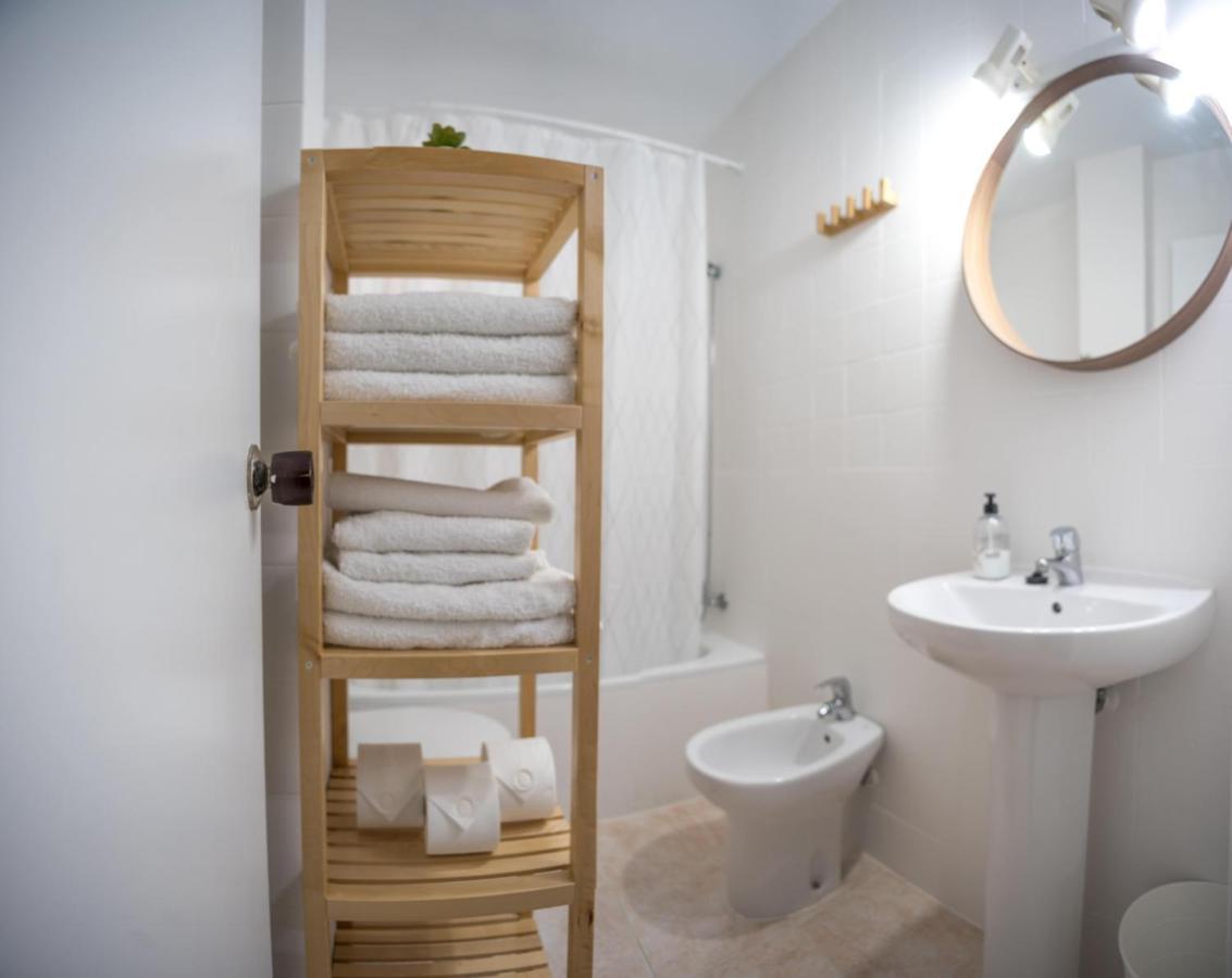 Delfin Playa Basic Ha Apartment Cádiz Eksteriør bilde