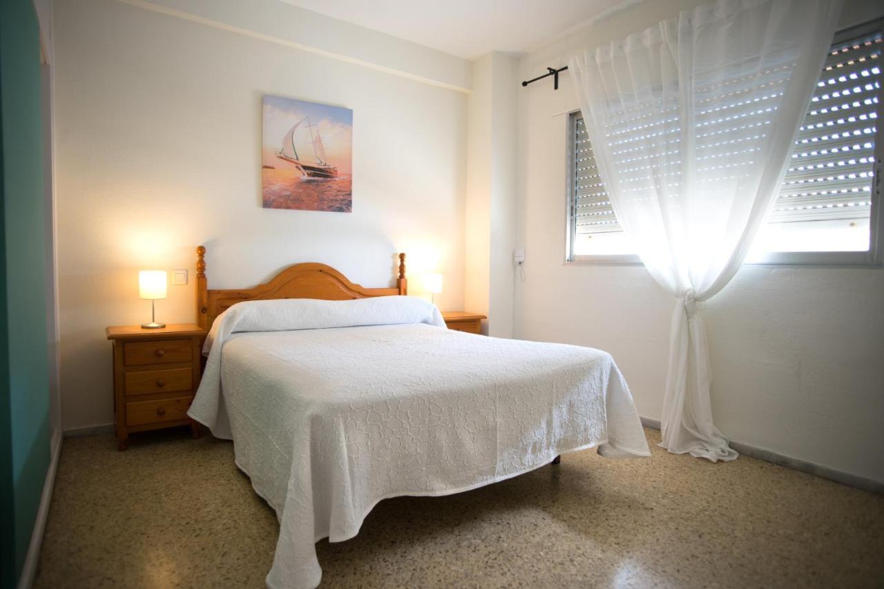 Delfin Playa Basic Ha Apartment Cádiz Eksteriør bilde
