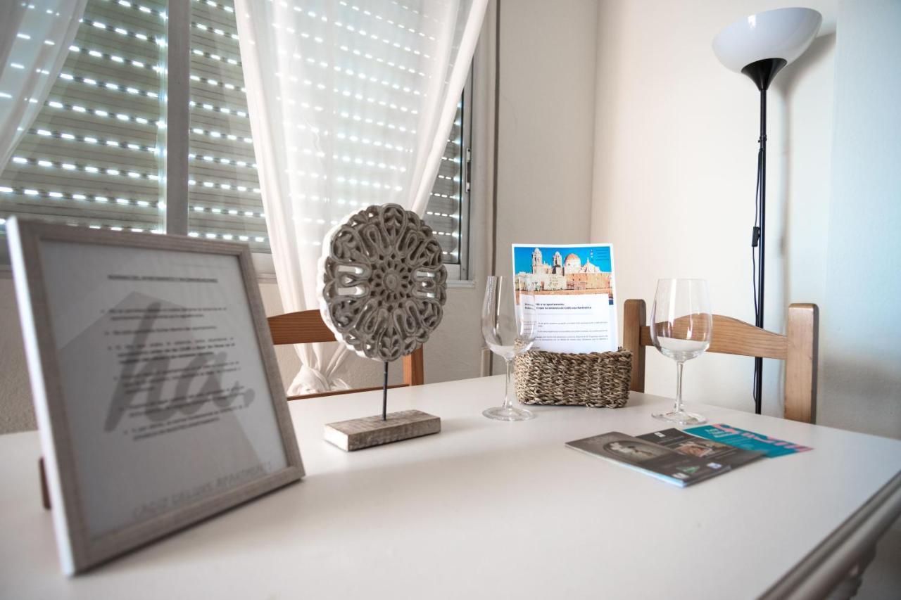 Delfin Playa Basic Ha Apartment Cádiz Eksteriør bilde